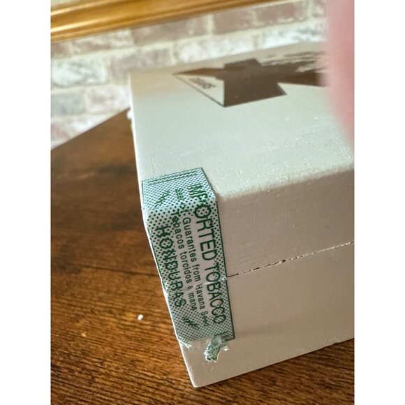 Jericho Hand Made Cigar Wooden Box With Metal Clasp For Storage - Picture 5 of 16